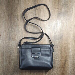 🖤🐞Nine West Black Faux Leather Crossbody Bag Silver Hardware